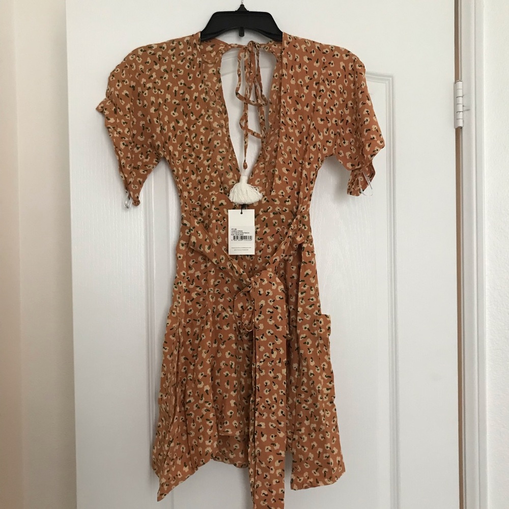 NWT Faithfull The Brand Umbria Dress Bloom-Peach - Picture 3 of 6